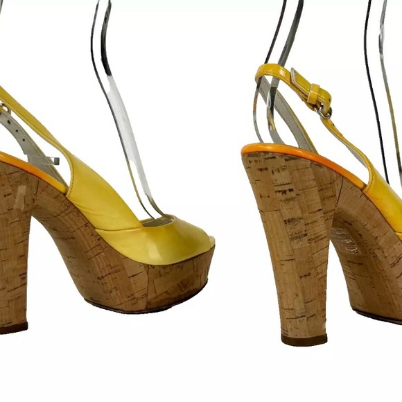 Gucci Auth 4.5 US 34.5 EU Yellow Patent Leather Peeptoe Cork Heels Shoes Runway - Picture 10 of 13